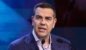 Ξεφεύγει: Το νούμερο – σοκ που δίνει δημοσκόπηση στην ΕΛΑΣ του Αλέξη Τσίπρα