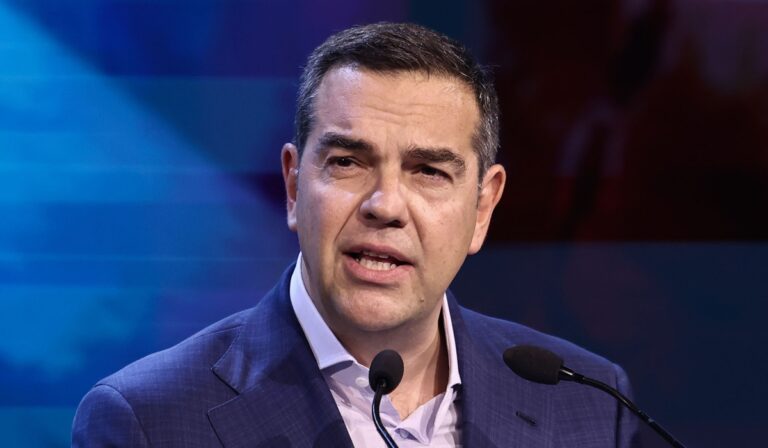 Ξεφεύγει: Το νούμερο – σοκ που δίνει δημοσκόπηση στην ΕΛΑΣ του Αλέξη Τσίπρα