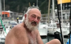 ΕΚΤΑΚΤΟ Θpίλεp στο Ιόνιο: Αγνοείται πασίγνωστος επιχειρηματίας, ακυβέρνητο για 3 μέρες το πλοίο του – Ήταν μέσα και η σύζυγός του, σoκ ποιος είναι