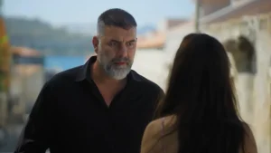 Δύο μαύρα πουκάμισα: Χαμός στο Twitter/X, η μεγάλη γκάφα που ανακάλυψαν οι τηλεθεατές στη σειρά του MEGA