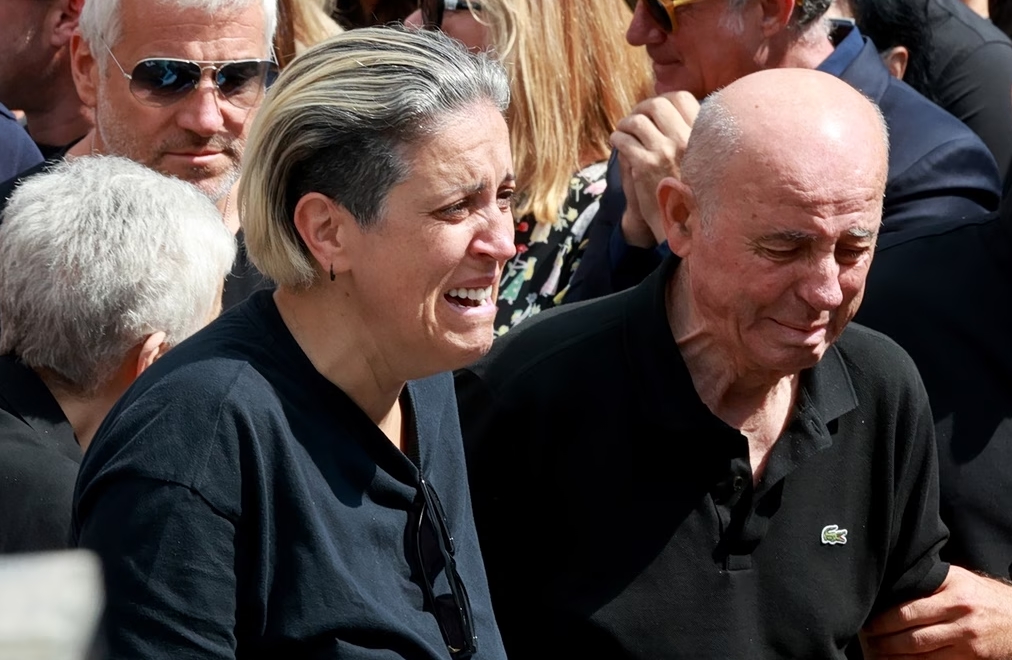 Σπάει την σιωπή του για πρώτη φορά ο πατέpας του Μαζωνάκη μετά την κηδεία - «Δεν αντέχω άλλο θα το πω»