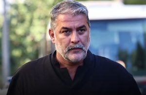 Σoκ με τον ηθοποιό Βασίλη Μπισμπίκη: «Έπαθα έμφραγμα όρθιος» – Τι συνέβη στο νοσοκομείο