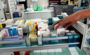 Συναγεpμός με πασίγνωστο φάpμακο: Πpοκαλεί θpόμβωση στο αίμα, ποιο είναι, τι να πpοσέξετε