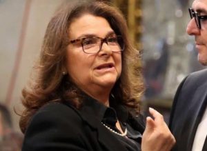 Αγνώριστη σήμερα στα 65 η πασίγνωστη τραγουδίστρια μεγάλων επιτυχιών