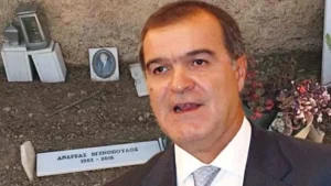 Αυτός είναι ο τάφος του Ανδρέα Βγενόπουλου – Πεταμένη μια μαρμάρινη πλάκα και ένας σταυρός